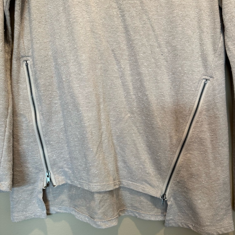 Zipper Front Detailed Aztec Shirt - Picture 2 of 5